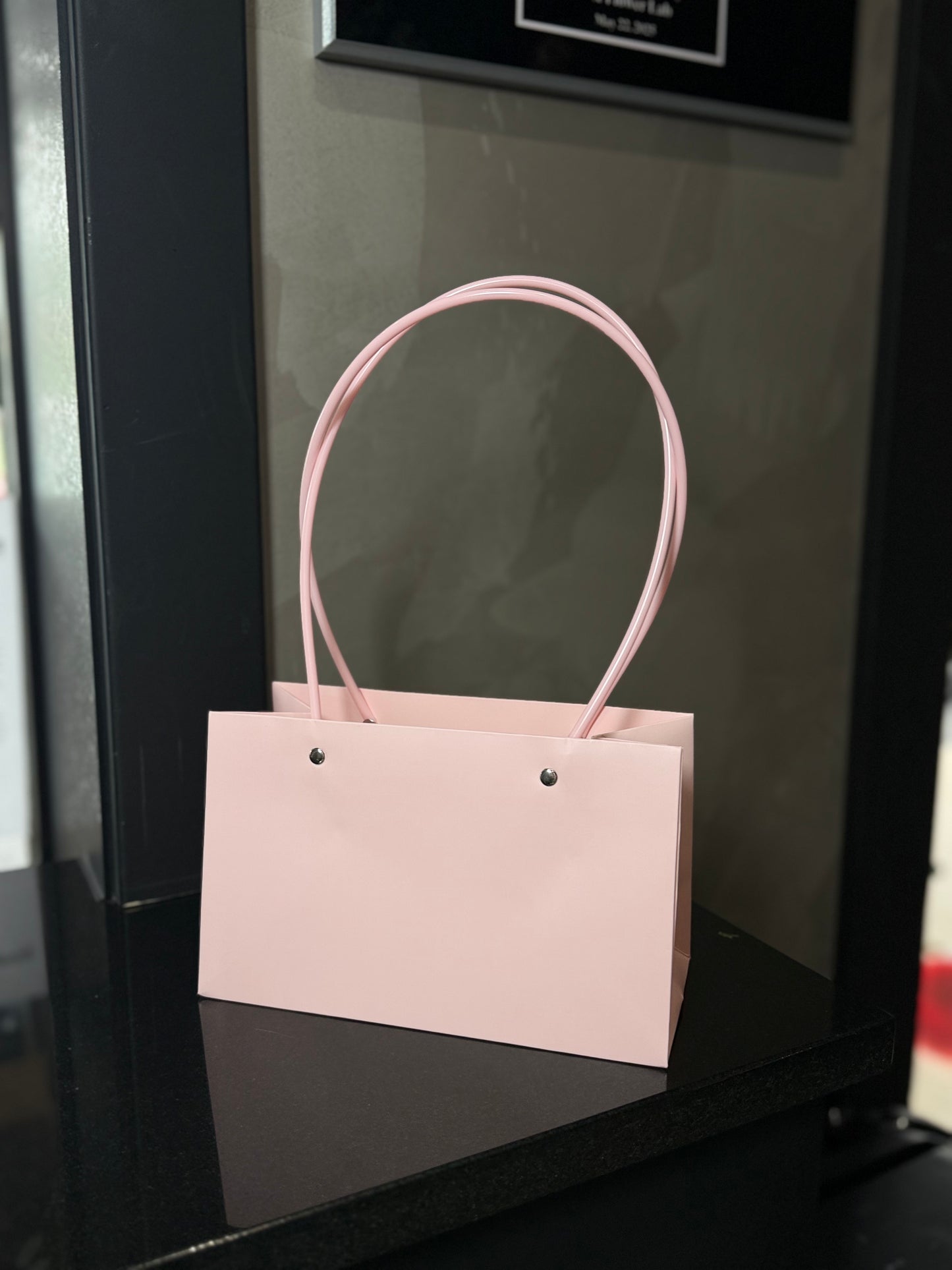 Little Something – Flower Bag Arrangement