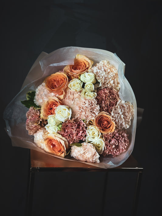 Peach-Perfect – Premium Peach Rose & Carnation Bouquet